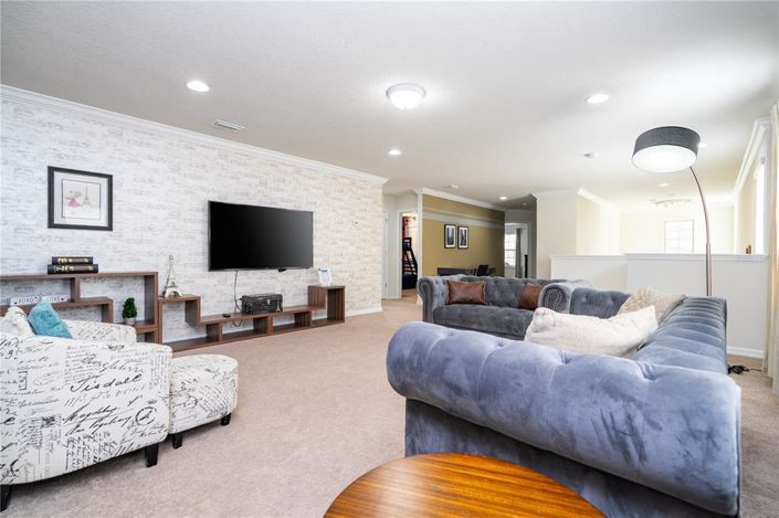 Image No.20-6 Bed House for sale