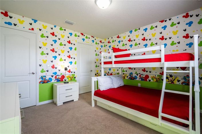 Image No.32-6 Bed House for sale