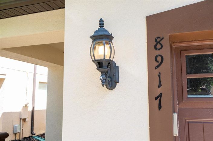 Image No.5-6 Bed House for sale