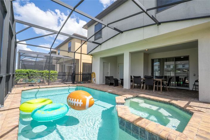 Image No.9-6 Bed House for sale