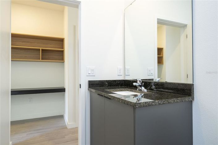 Image No.14-3 Bed Townhouse for sale