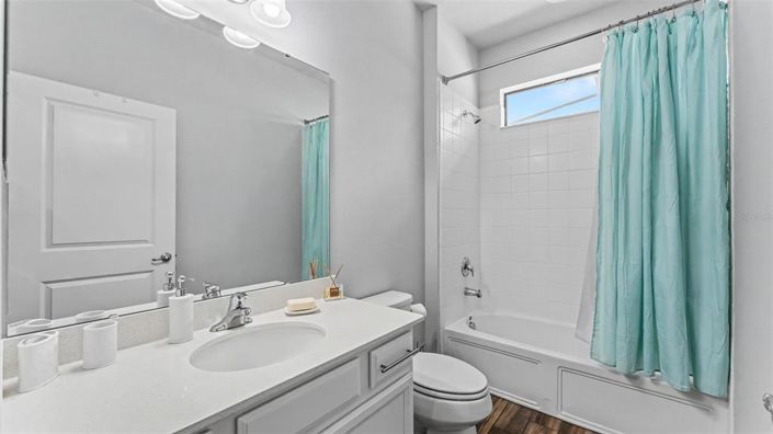 Image No.28-5 Bed House for sale