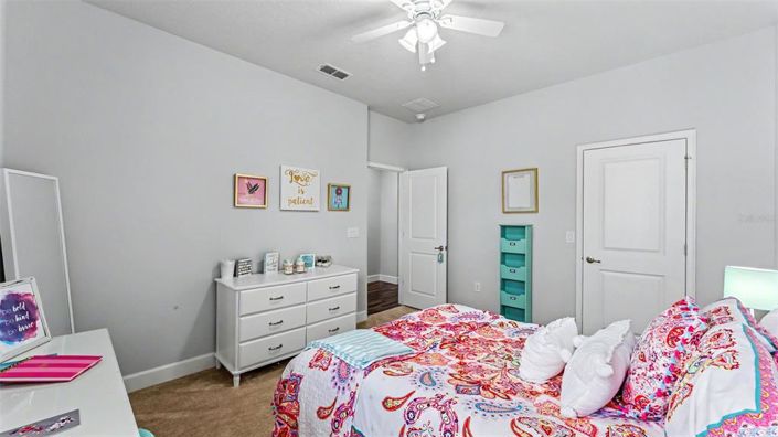 Image No.30-5 Bed House for sale