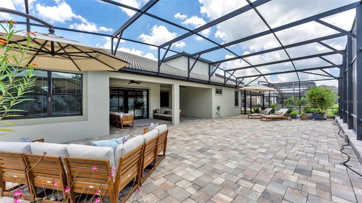 Image No.43-5 Bed House for sale