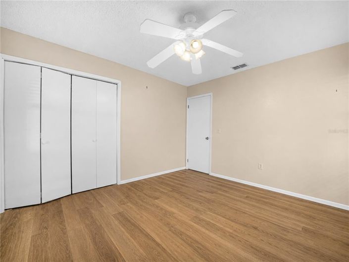 Image No.19-3 Bed House for sale