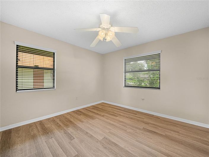 Image No.20-3 Bed House for sale