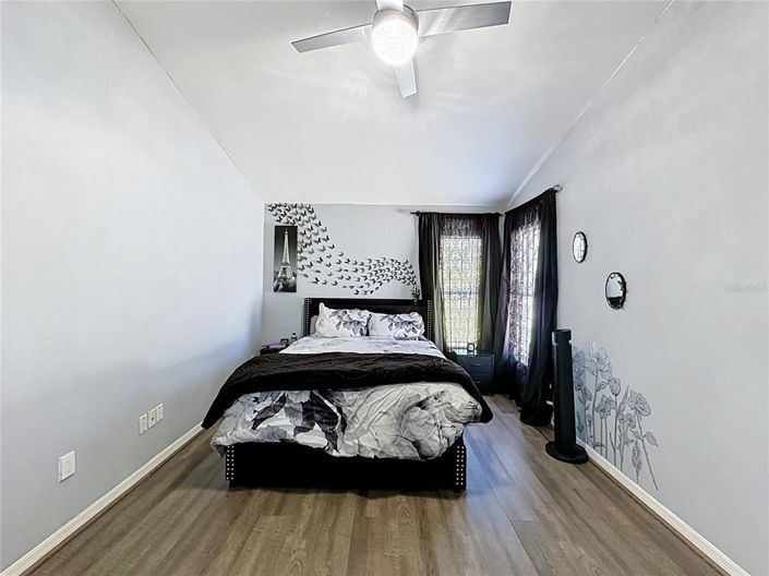 Image No.25-3 Bed House for sale