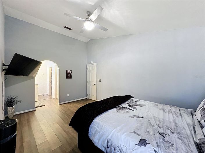 Image No.27-3 Bed House for sale