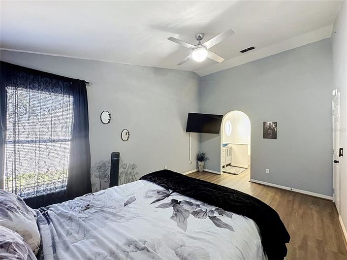 Image No.28-3 Bed House for sale