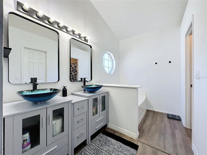 Image No.29-3 Bed House for sale