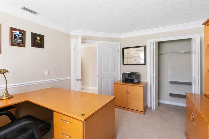Image No.33-8 Bed House for sale