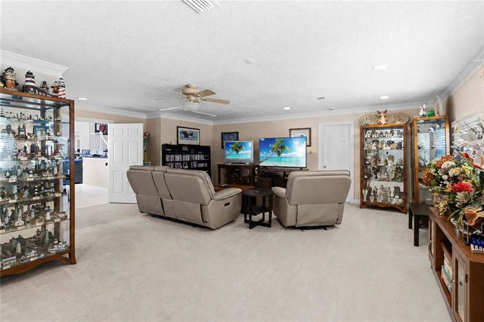 Image No.39-8 Bed House for sale