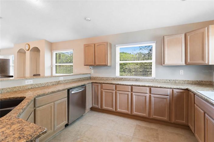 Image No.56-8 Bed House for sale