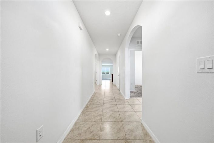 Image No.14-4 Bed House for sale