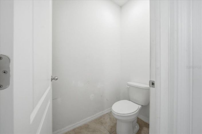 Image No.18-4 Bed House for sale