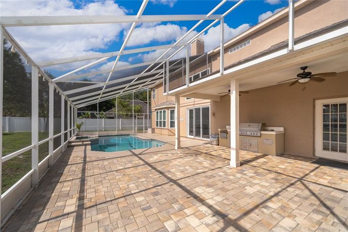 Image No.25-5 Bed House for sale