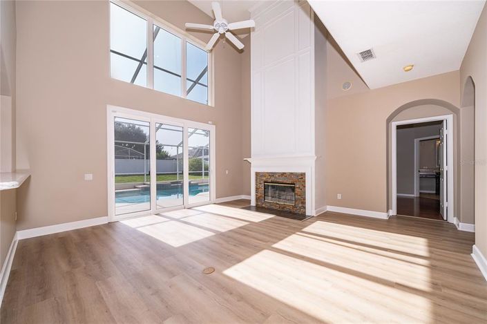 Image No.7-5 Bed House for sale