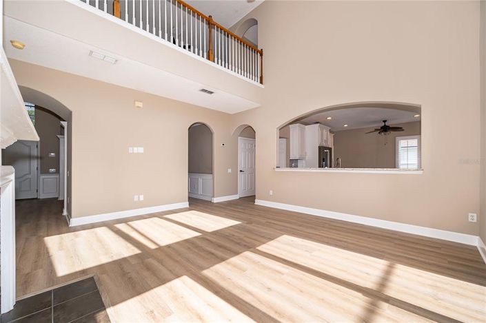 Image No.9-5 Bed House for sale