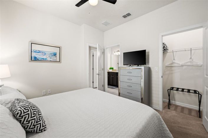 Image No.35-5 Bed House for sale