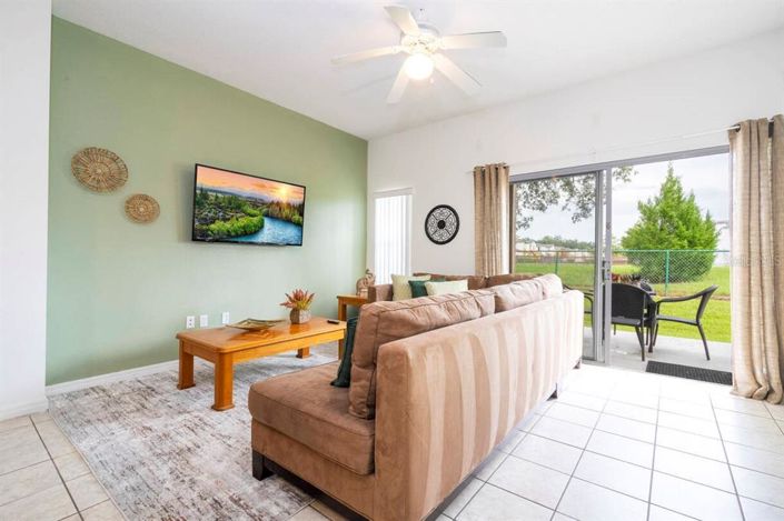 Image No.8-3 Bed Townhouse for sale