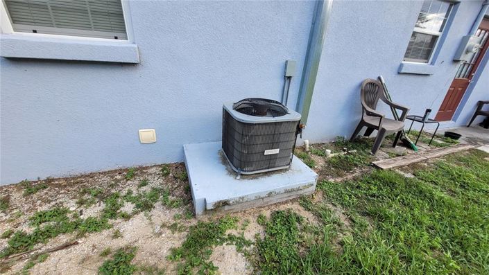 Image No.17-2 Bed House for sale