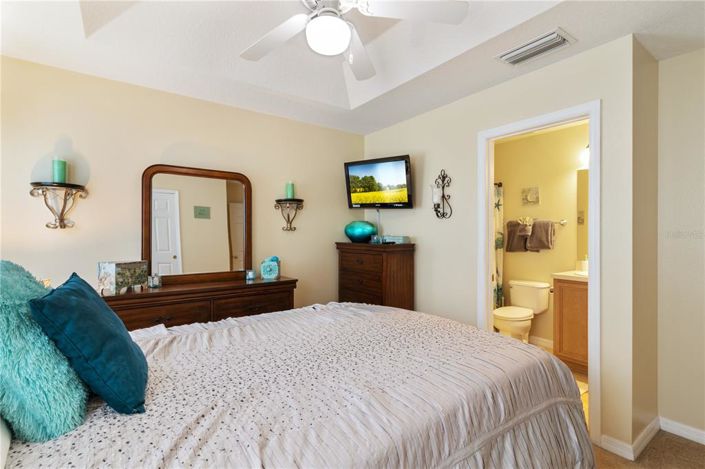 Image No.8-3 Bed Townhouse for sale