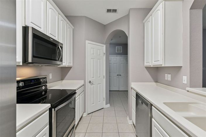 Image No.14-3 Bed Apartment for sale
