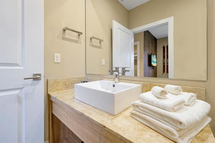 Image No.46-3 Bed Townhouse for sale