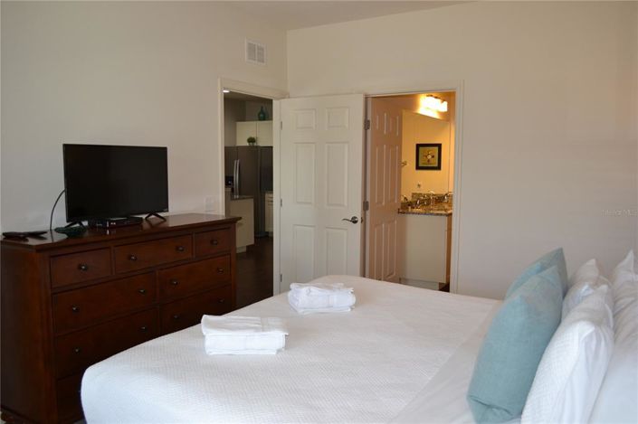 Image No.17-3 Bed Townhouse for sale