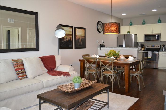 Image No.2-3 Bed Townhouse for sale