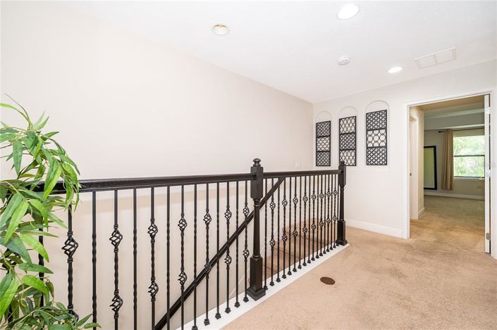 Image No.12-3 Bed Townhouse for sale