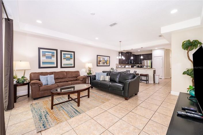 Image No.4-3 Bed Townhouse for sale