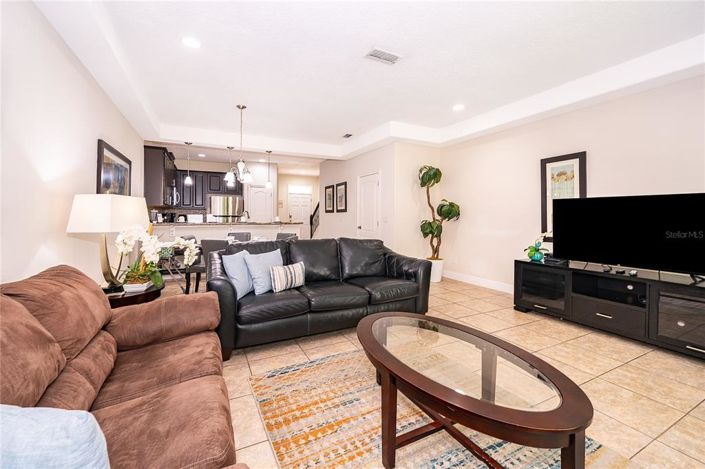 Image No.6-3 Bed Townhouse for sale