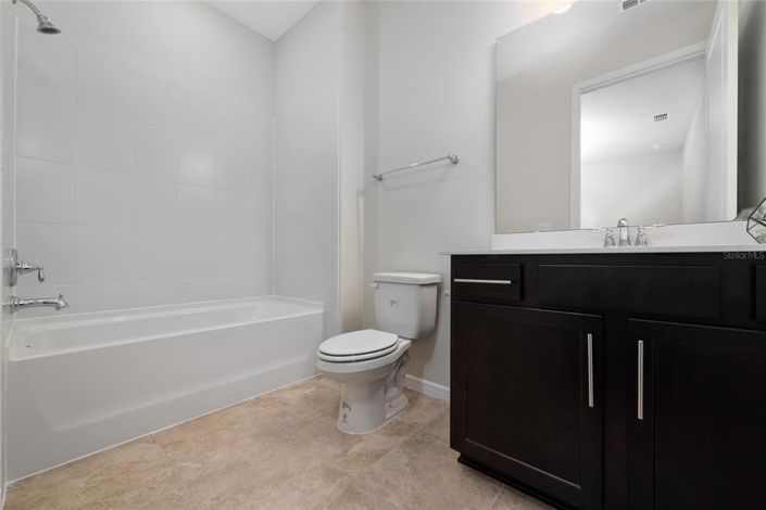 Image No.30-4 Bed House for sale