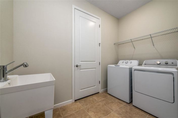 Image No.32-4 Bed House for sale