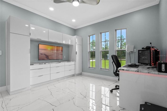 Image No.21-5 Bed House for sale