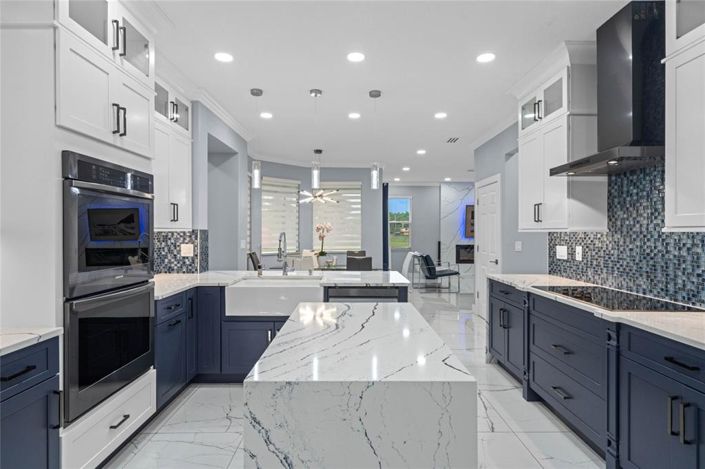 Image No.6-5 Bed House for sale