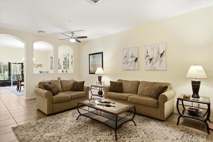 Image No.12-3 Bed Apartment for sale