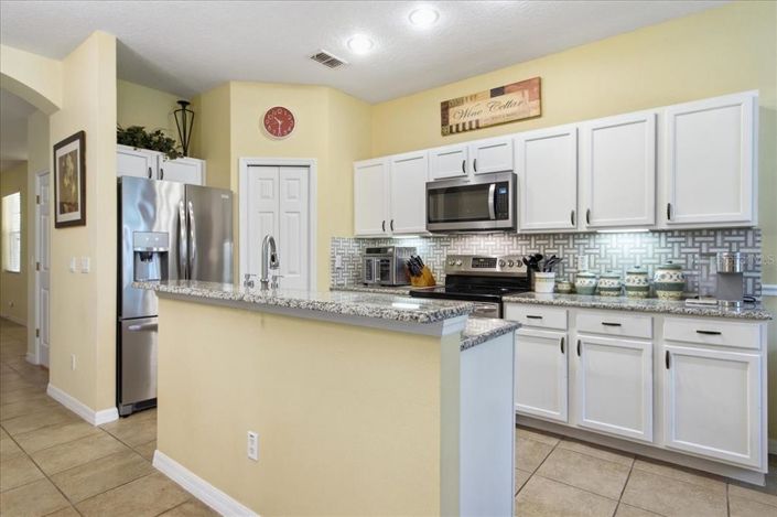 Image No.19-3 Bed Apartment for sale