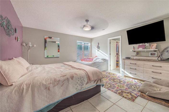Image No.20-3 Bed House for sale