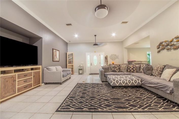 Image No.7-3 Bed House for sale