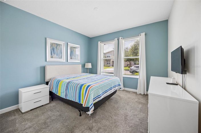 Image No.17-6 Bed House for sale