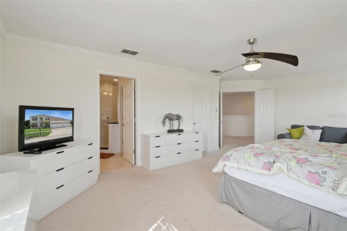 Image No.16-5 Bed House for sale