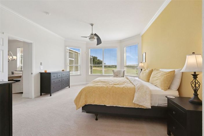 Image No.18-5 Bed House for sale