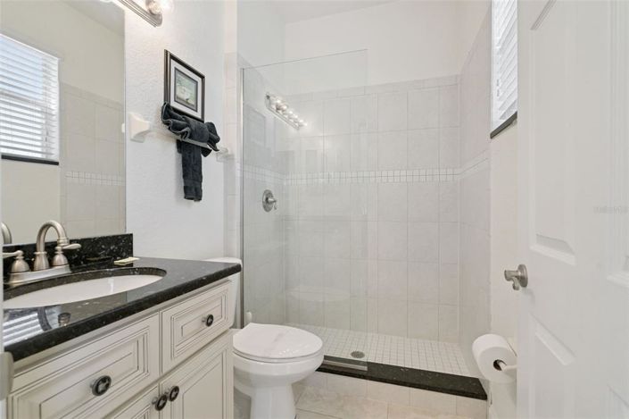 Image No.21-5 Bed House for sale