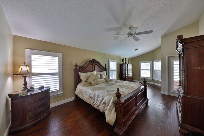 Image No.11-4 Bed House for sale