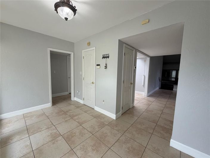 Image No.4-2 Bed Townhouse for sale