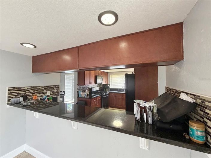 Image No.6-2 Bed Townhouse for sale