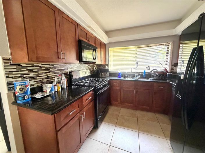 Image No.7-2 Bed Townhouse for sale