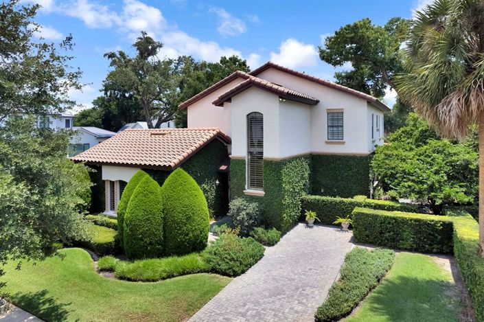 Image No.3-4 Bed House for sale